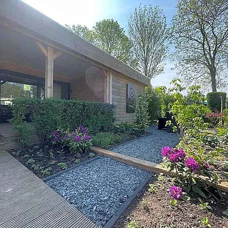 Ben's - De Hollandse Boerderij ホテル ボーデグラヴェン