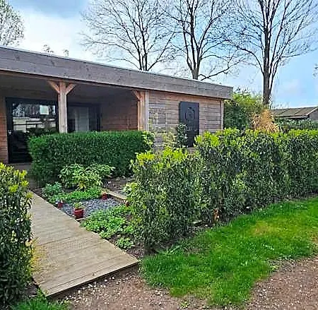 Ben's - De Hollandse Boerderij ホテル
